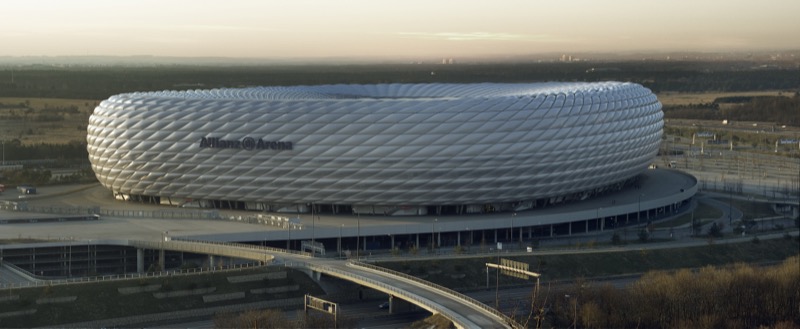 Dry, short grass (high control)